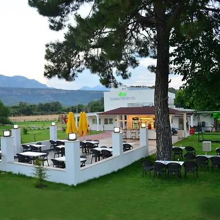 Dream Town Hotel&restaurant Otel 3*