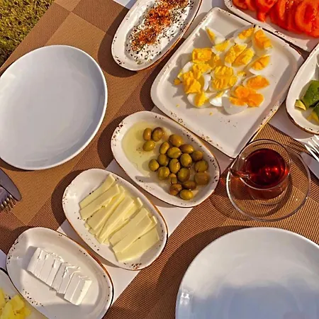 Dream Town Hotel&restaurant Otel